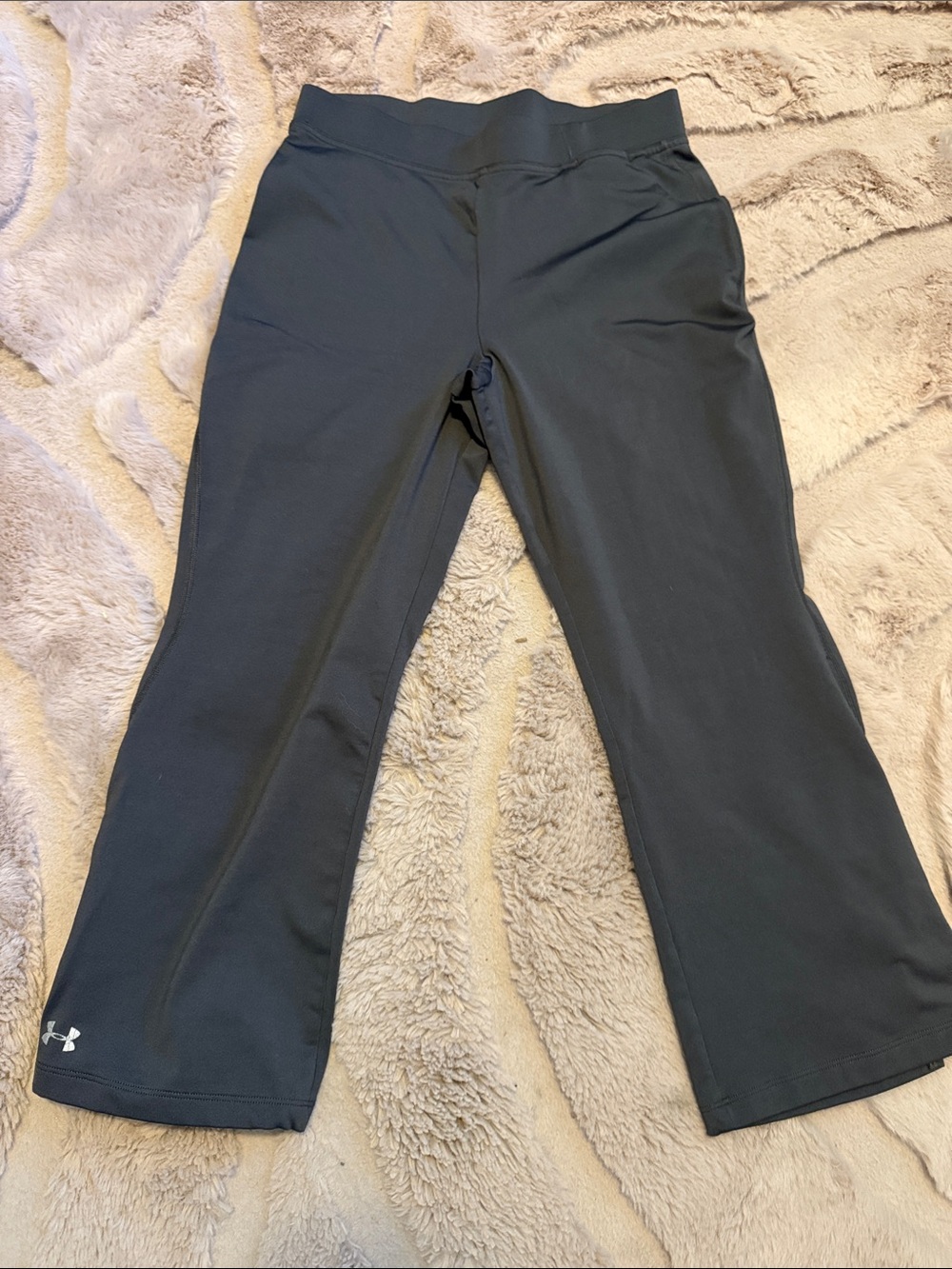 Under Armour Dark Gray Performance Capri Leggings